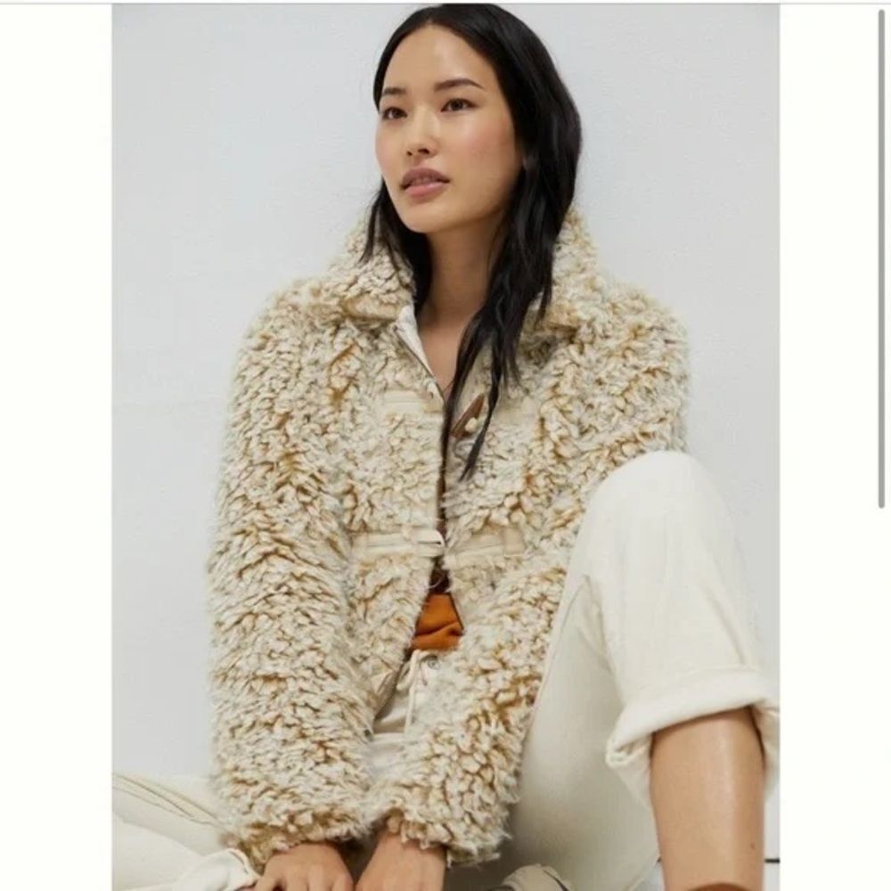 ANTHROPOLOGIE•Zip & Toggle Faux Fur Jacket
